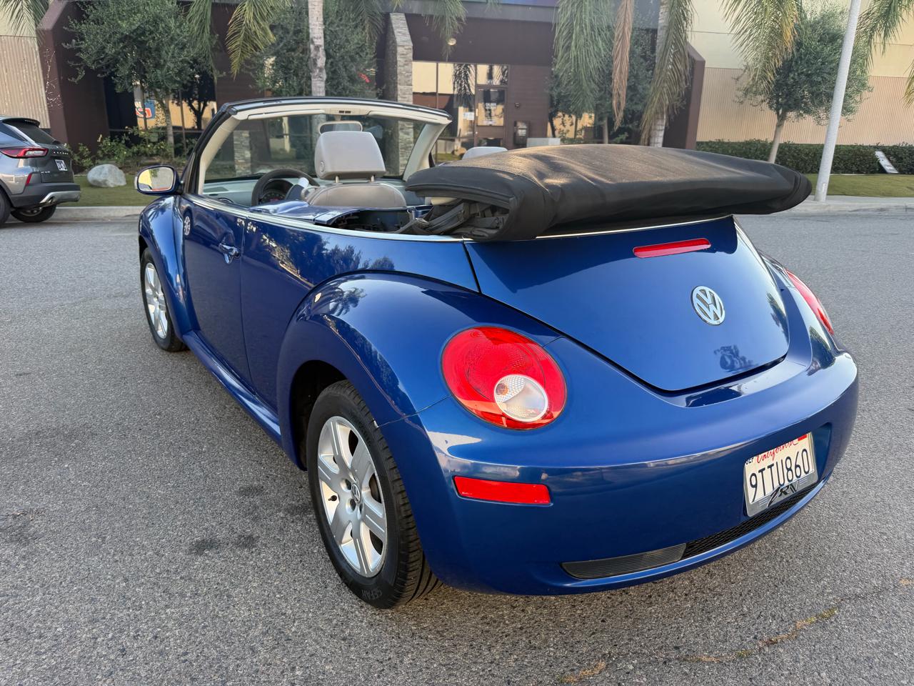 Volkswagen New Beetle 2.5L PZEV Convertible 2007