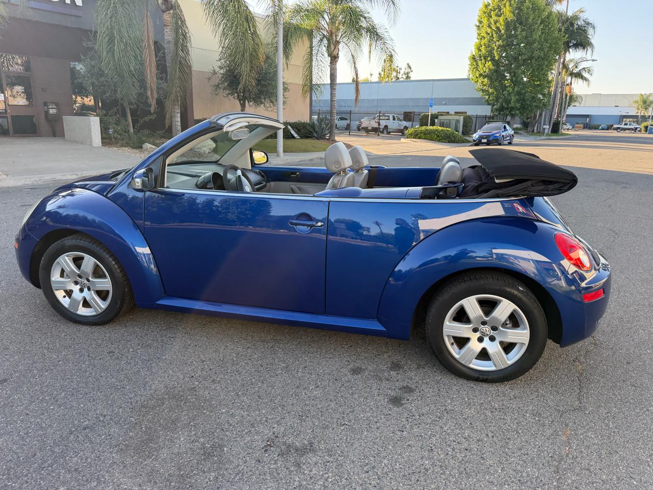 Volkswagen New Beetle 2.5L PZEV Convertible 2007
