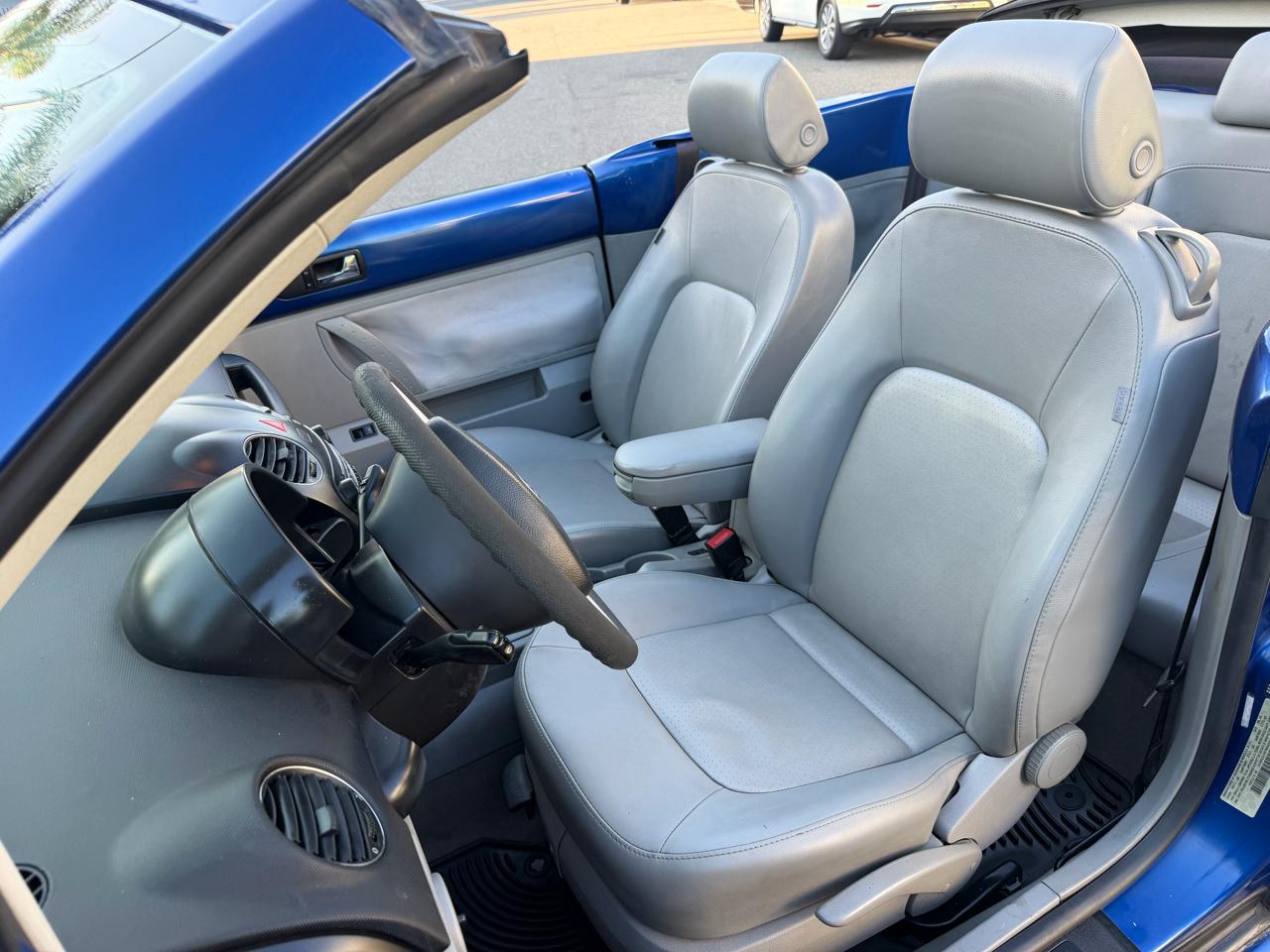 Volkswagen New Beetle 2.5L PZEV Convertible 2007