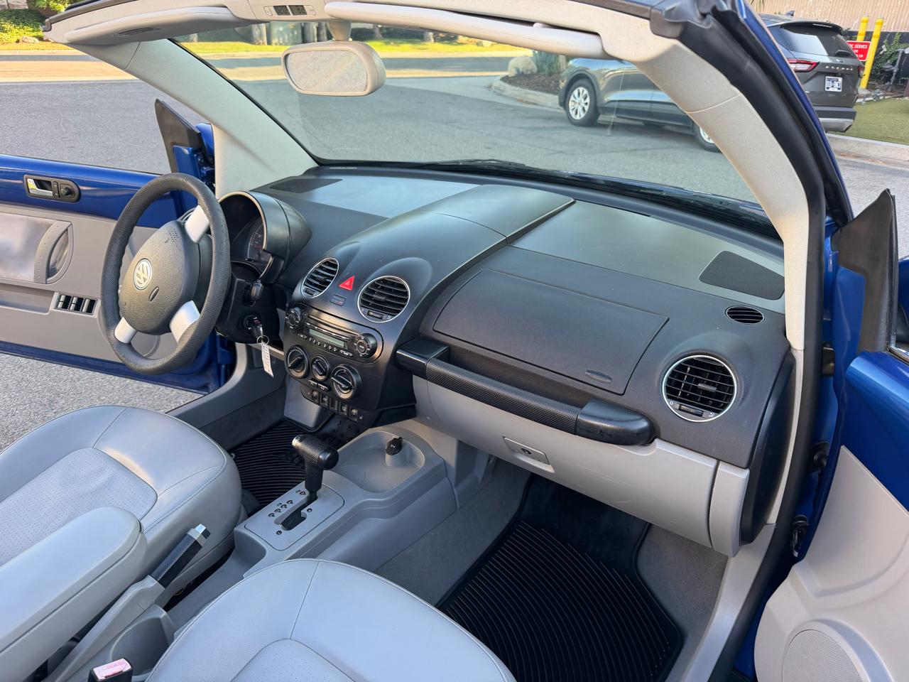 Volkswagen New Beetle 2.5L PZEV Convertible 2007