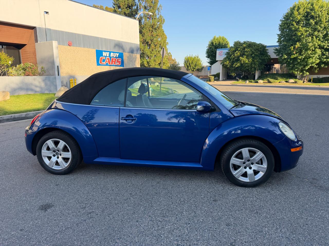 Volkswagen New Beetle 2.5L PZEV Convertible 2007
