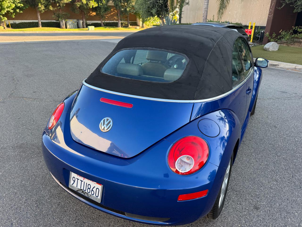 Volkswagen New Beetle 2.5L PZEV Convertible 2007