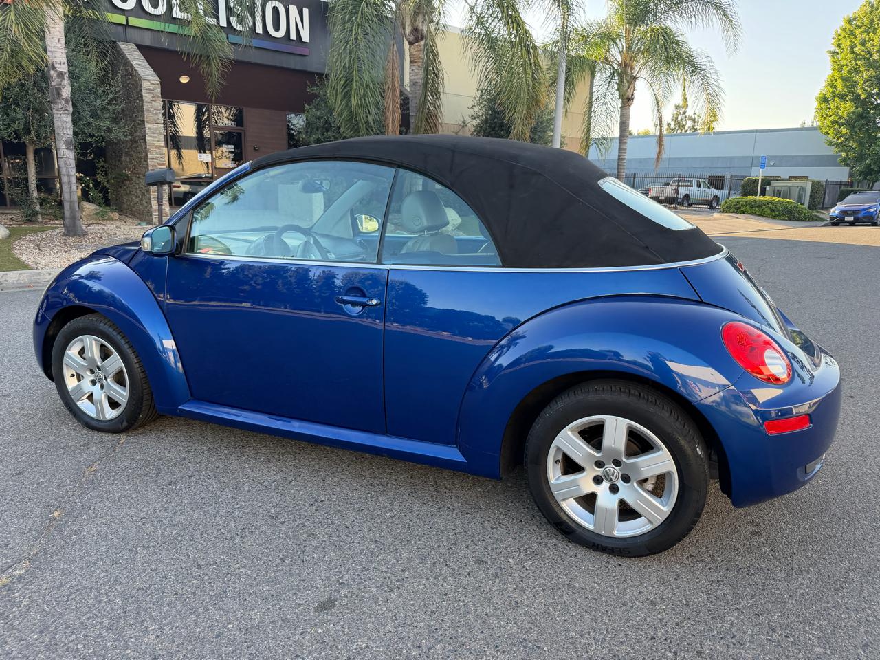 Volkswagen New Beetle 2.5L PZEV Convertible 2007