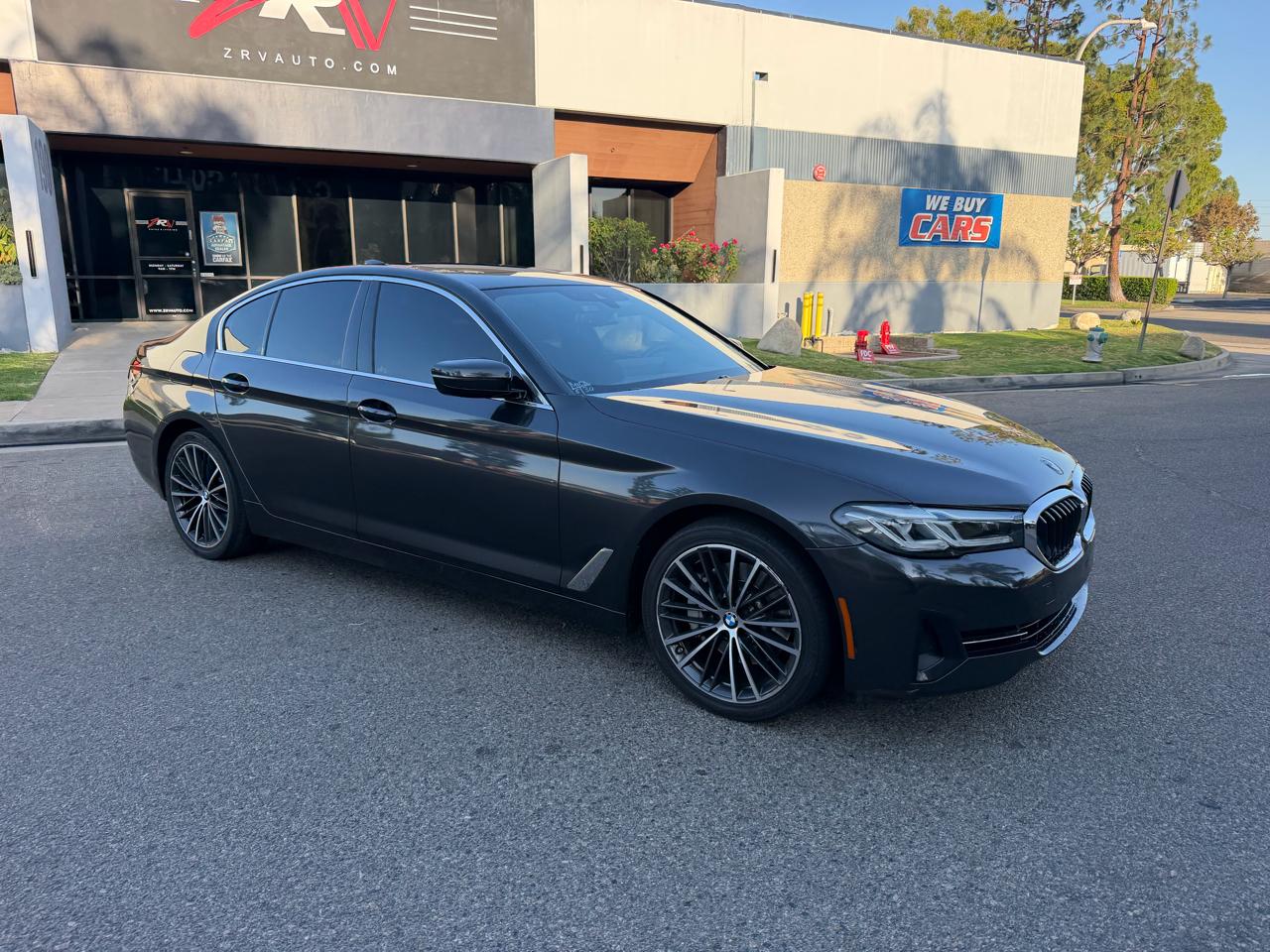 BMW 5-Series 530i 2023