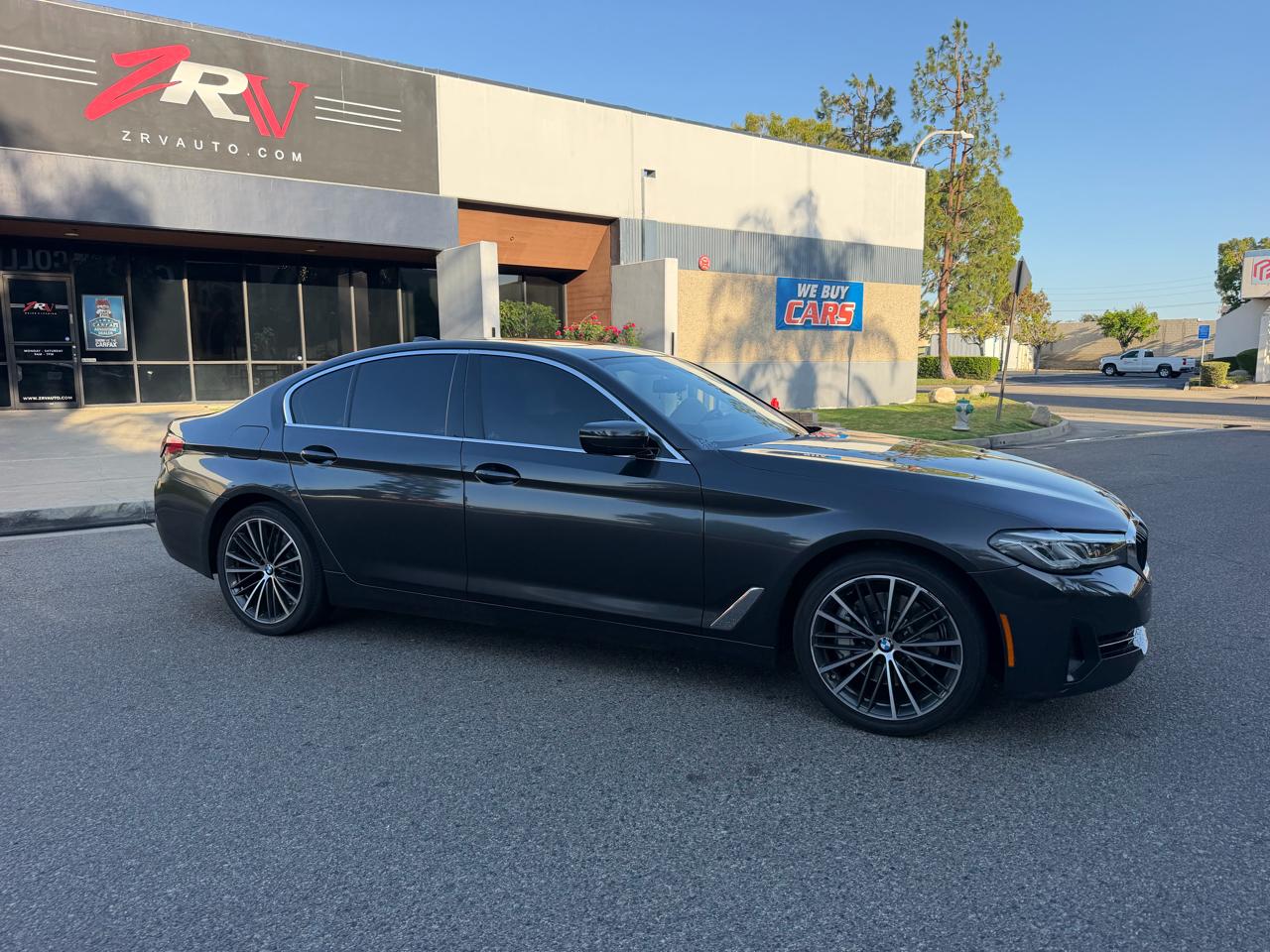 BMW 5-Series 530i 2023