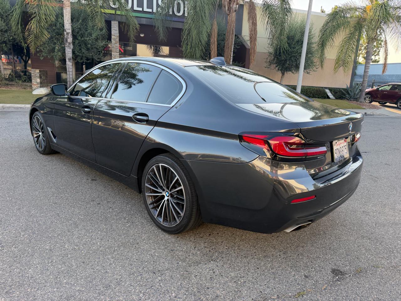 BMW 5-Series 530i 2023