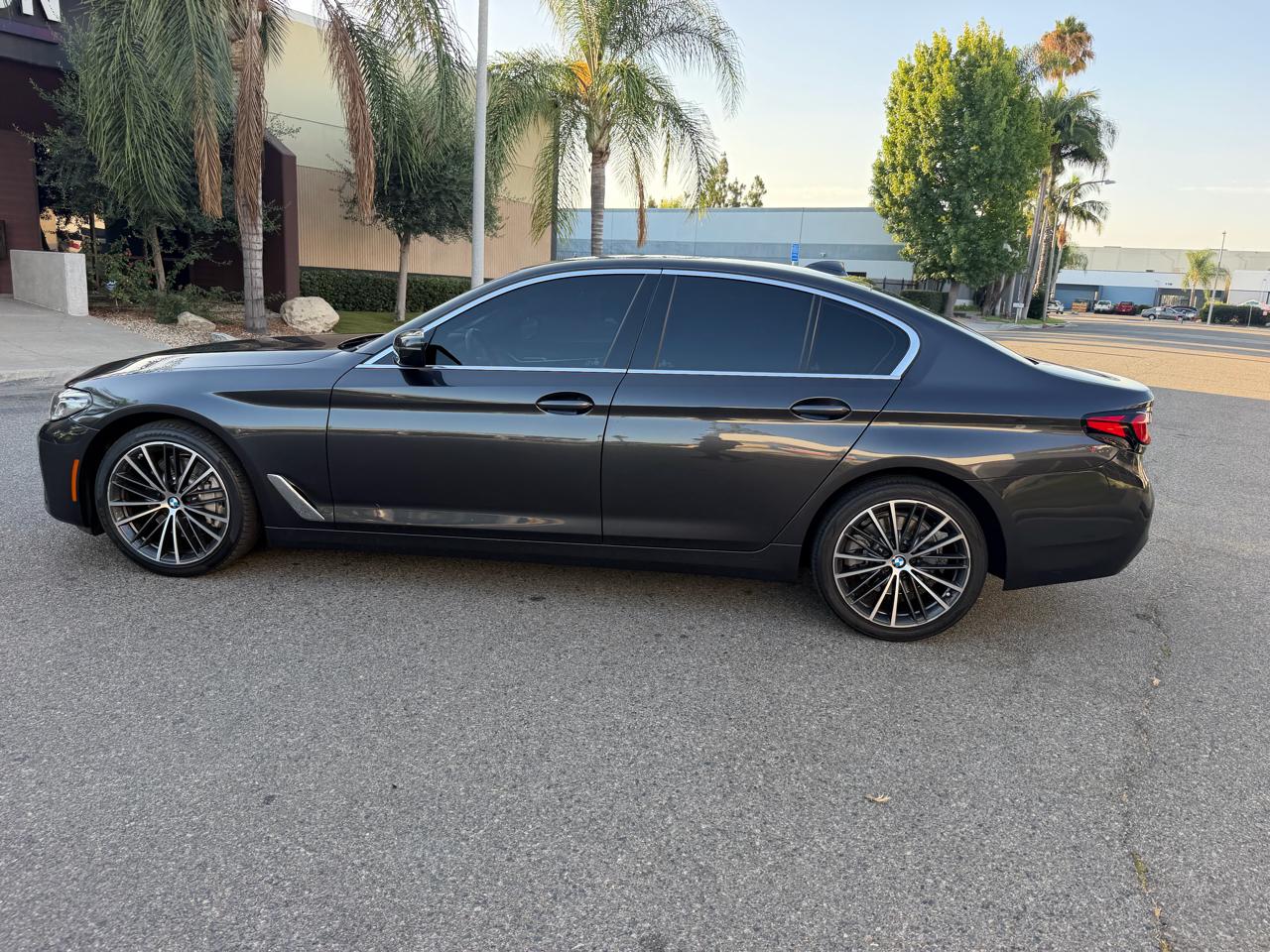 BMW 5-Series 530i 2023