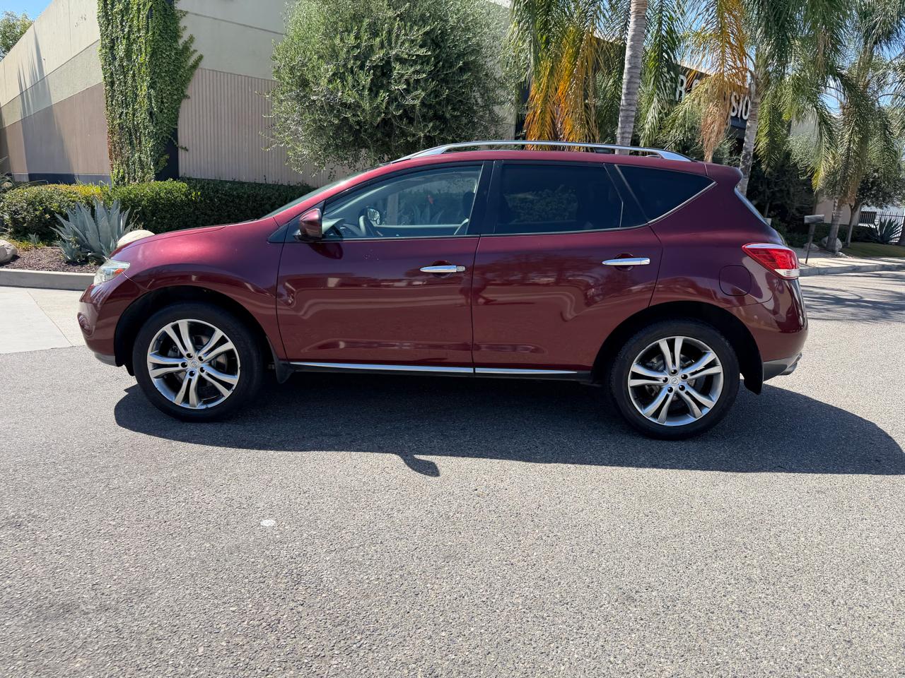 Nissan Murano S AWD 2011