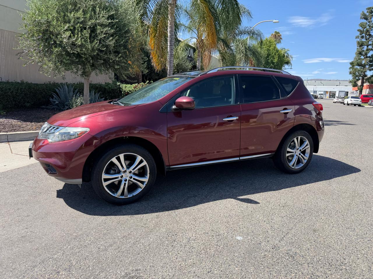 Nissan Murano S AWD 2011