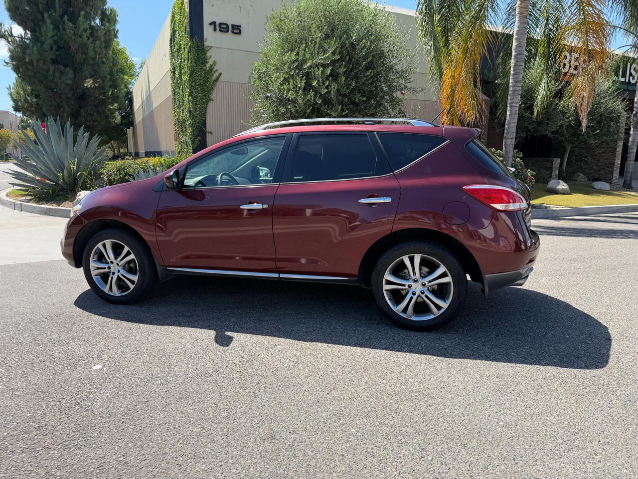 Nissan Murano S AWD 2011