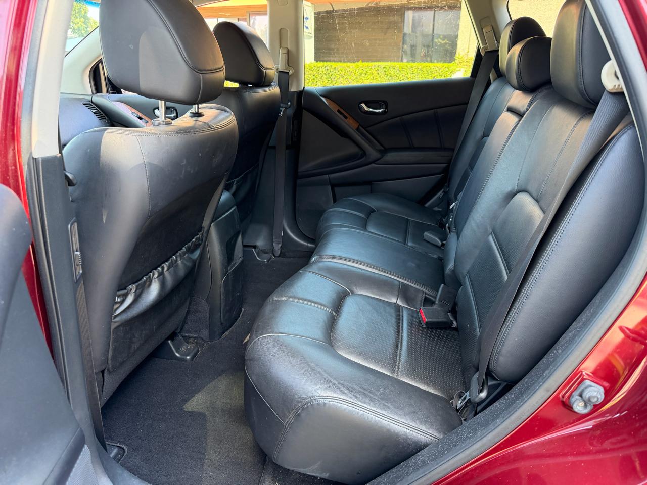 Nissan Murano S AWD 2011