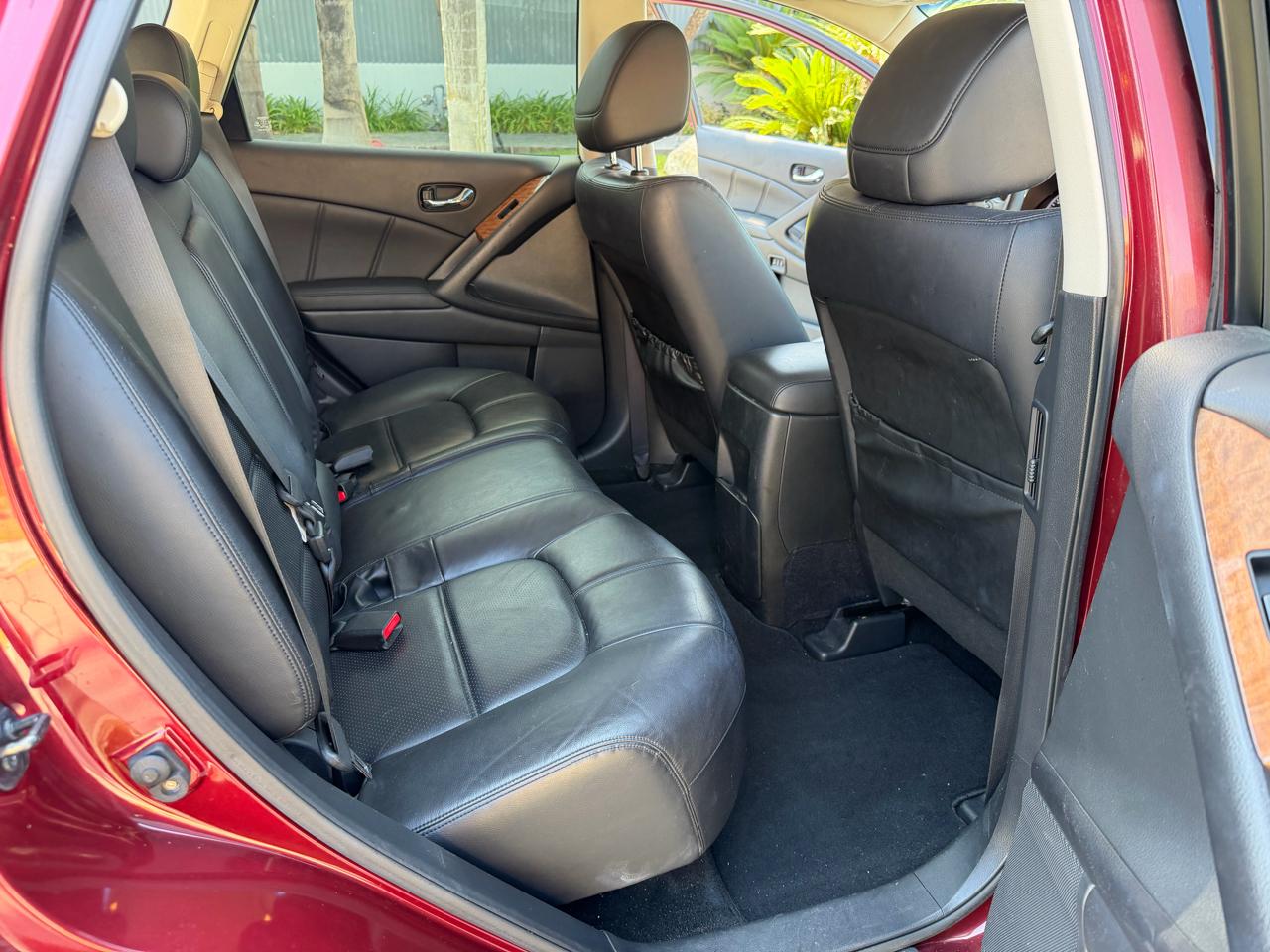 Nissan Murano S AWD 2011