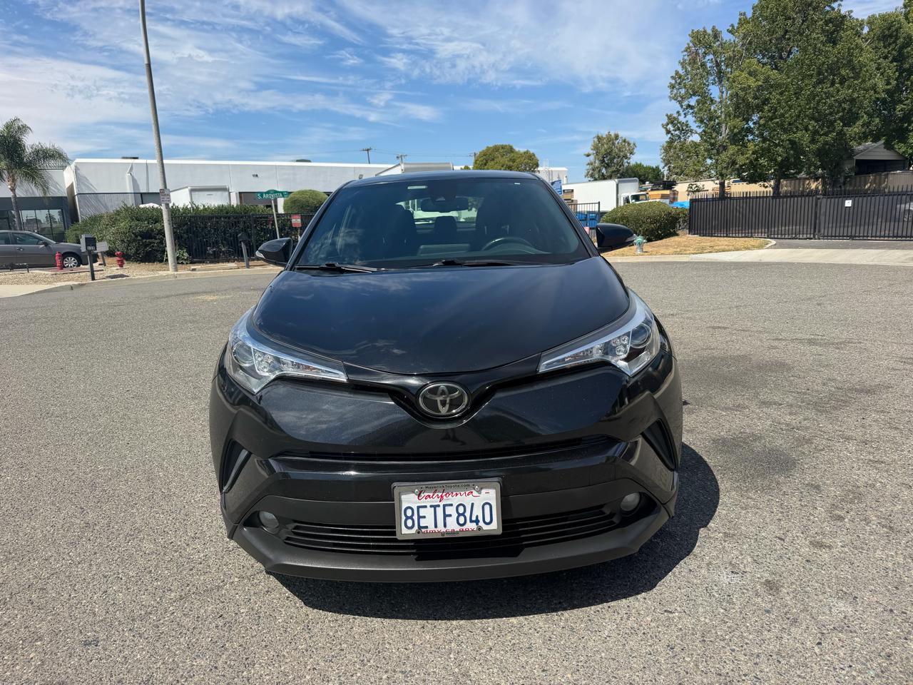 Toyota C-HR XLE 2018