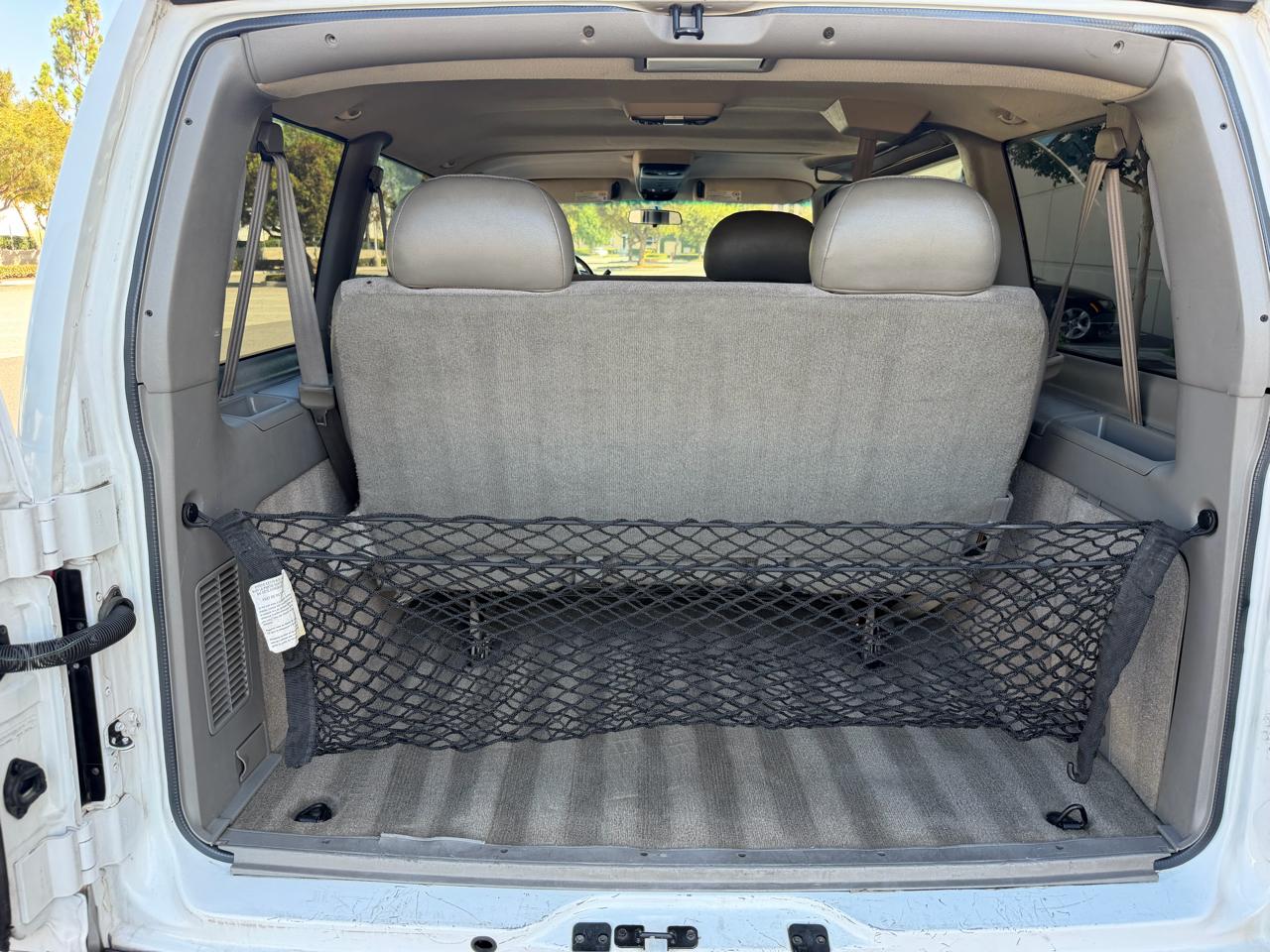 GMC Safari Passenger Van 2002