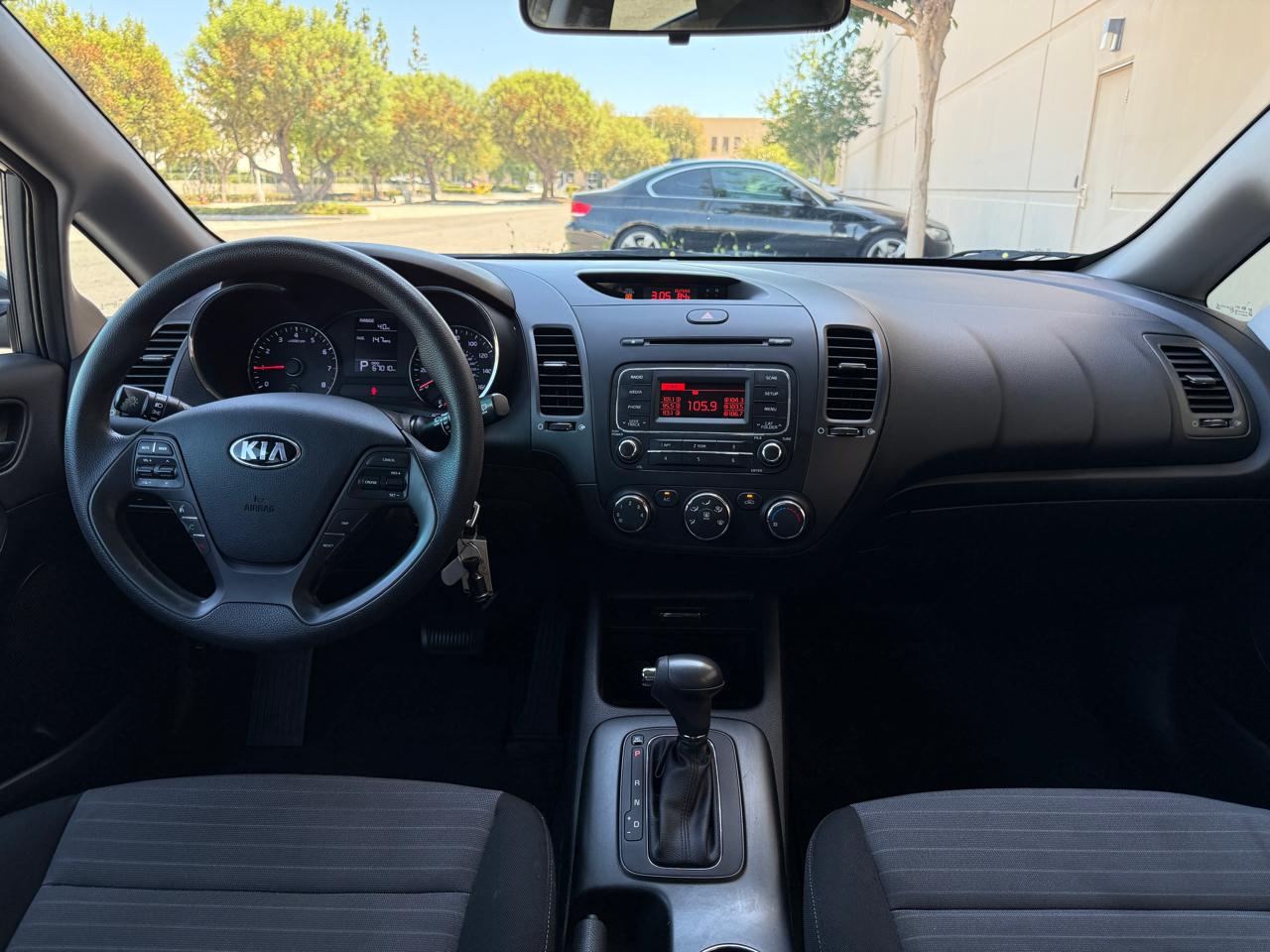 Kia Forte 5-Door LX 2016