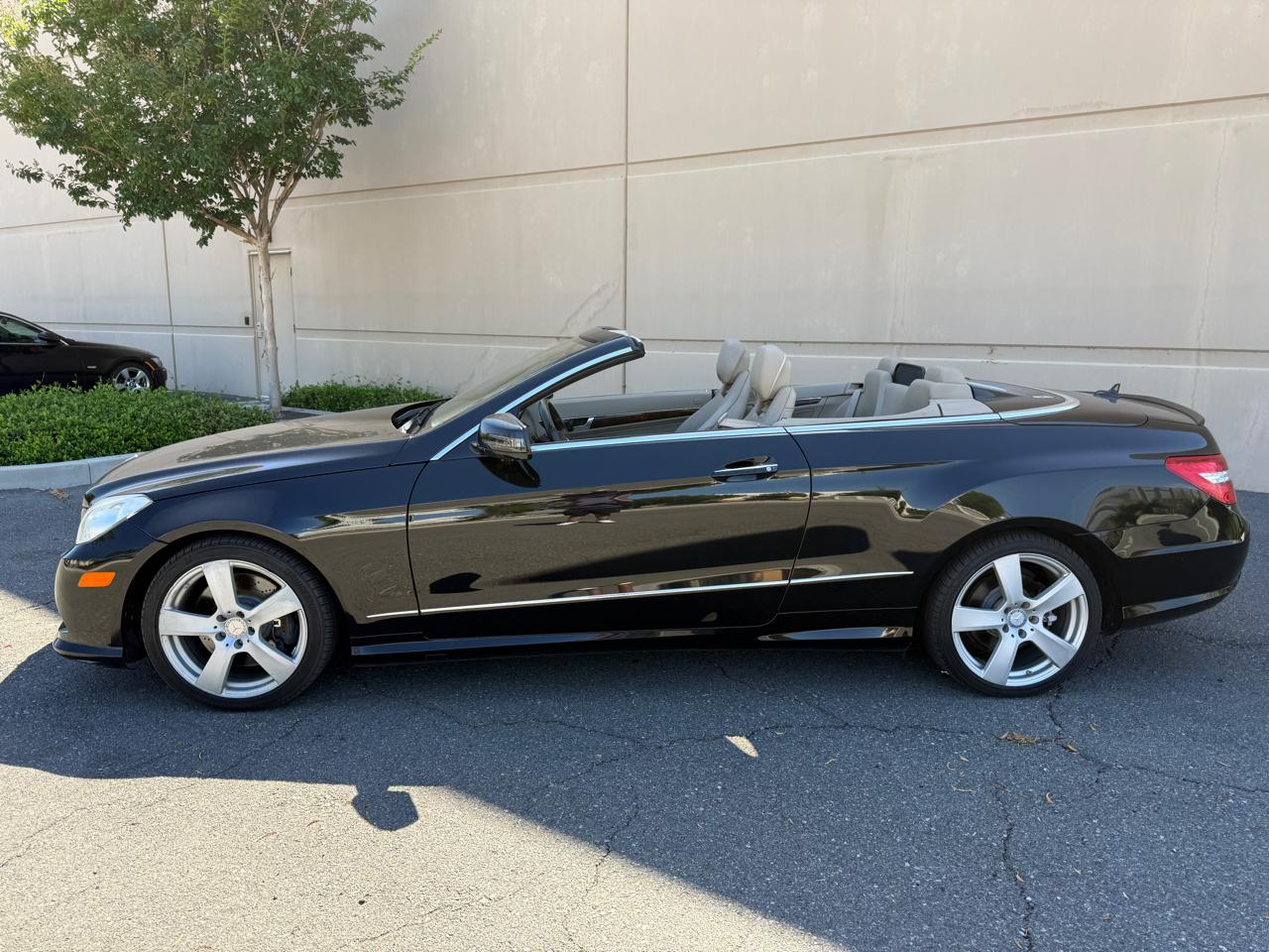 Mercedes-Benz E-Class E550 Cabriolet 2011
