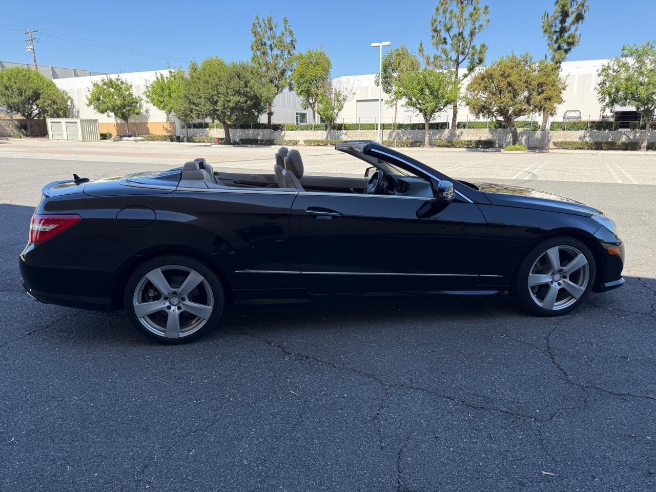 Mercedes-Benz E-Class E550 Cabriolet 2011