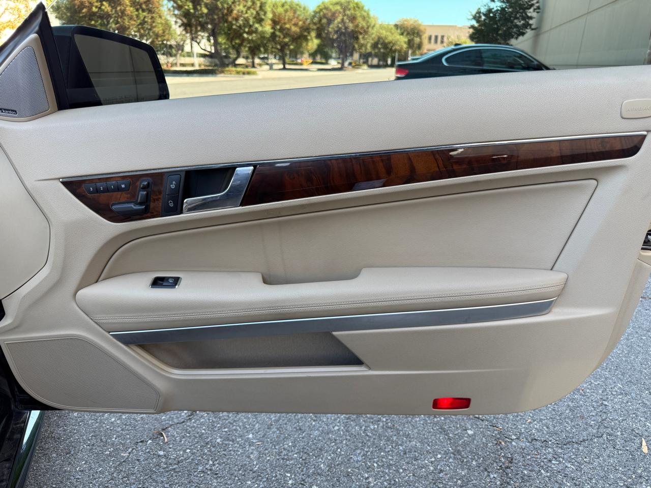 Mercedes-Benz E-Class E550 Cabriolet 2011