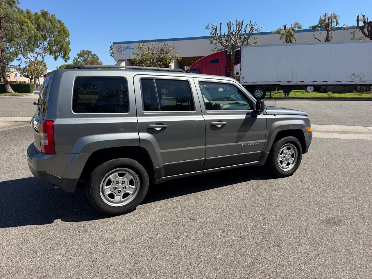 Jeep Patriot Sport 2WD 2014