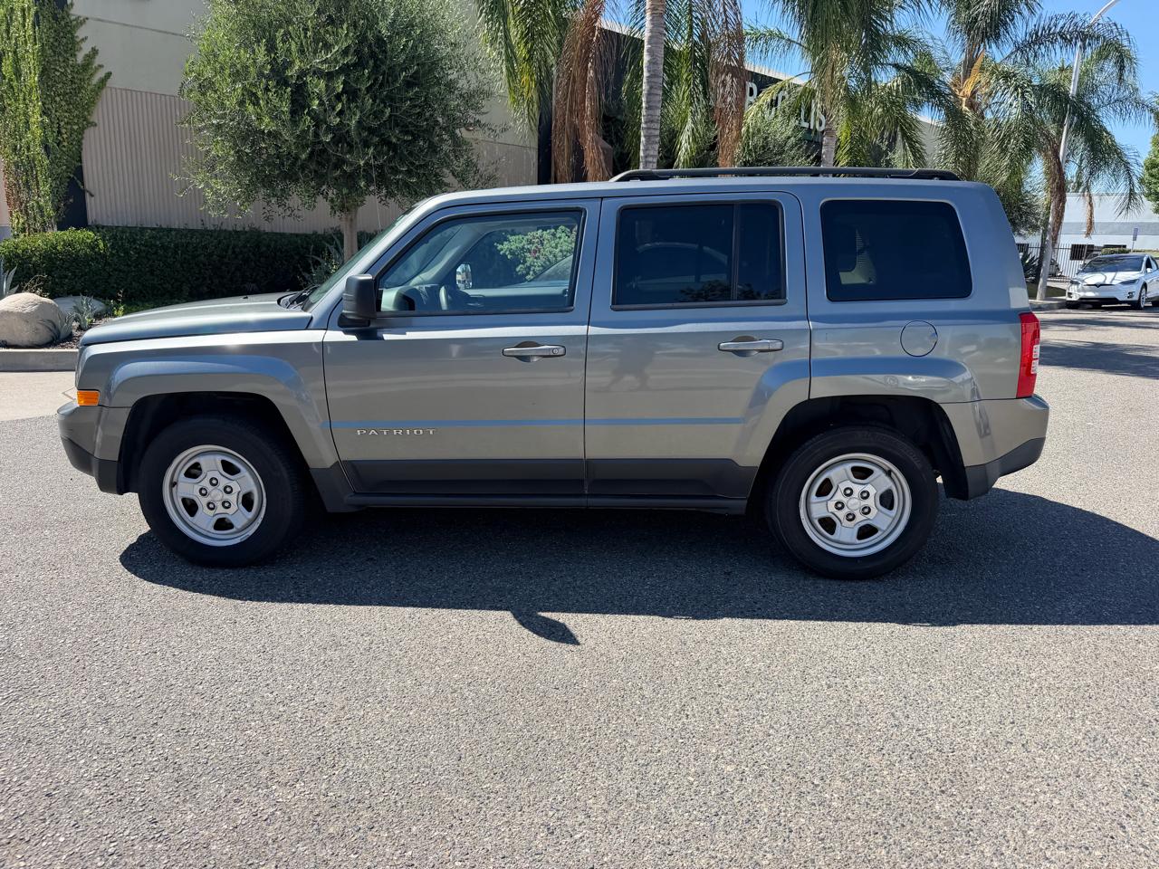Jeep Patriot Sport 2WD 2014