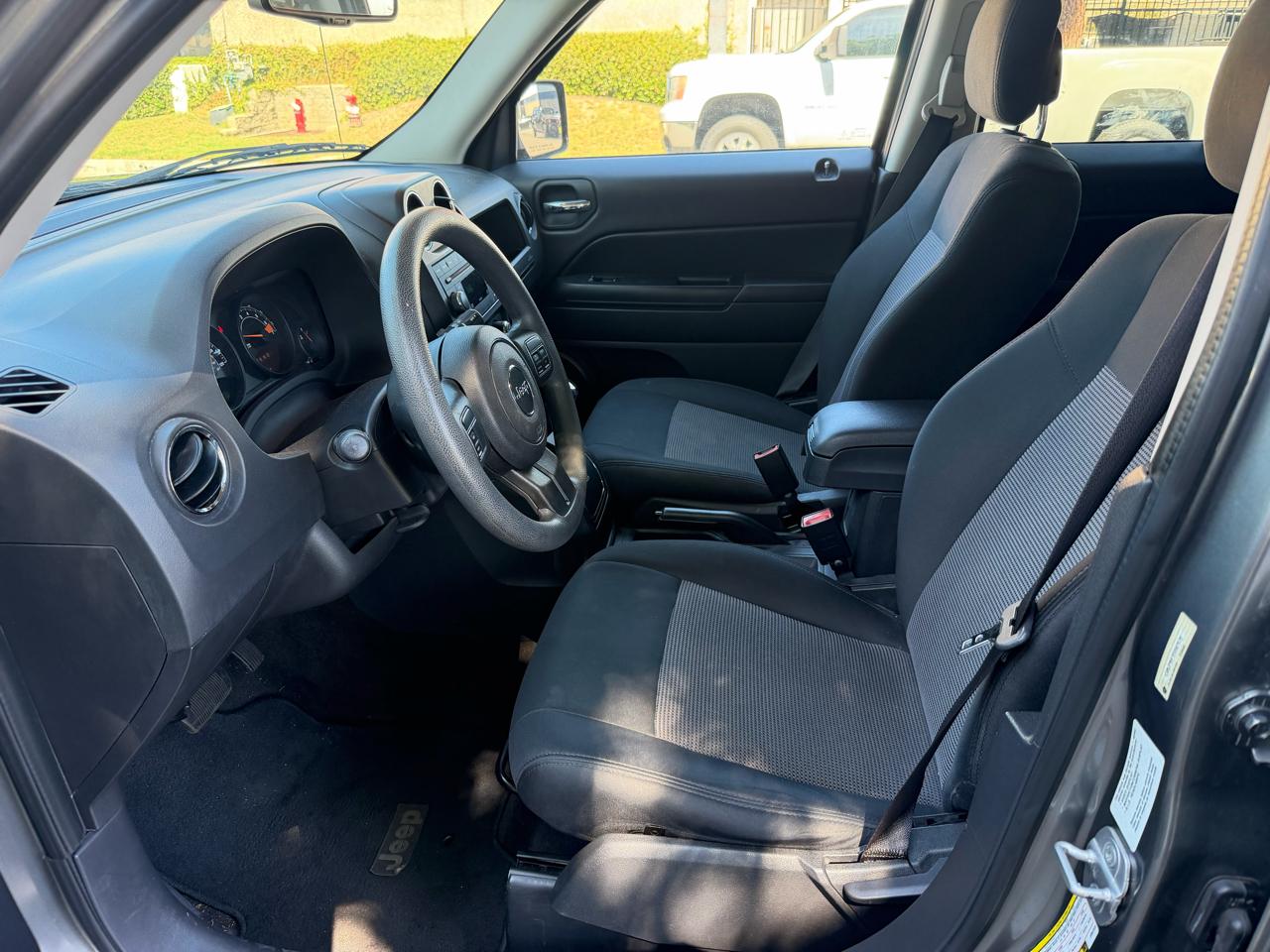 Jeep Patriot Sport 2WD 2014