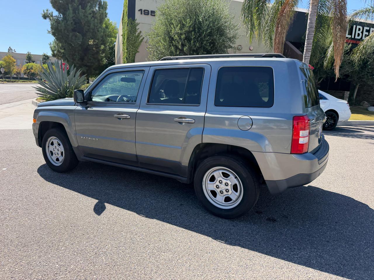 Jeep Patriot Sport 2WD 2014