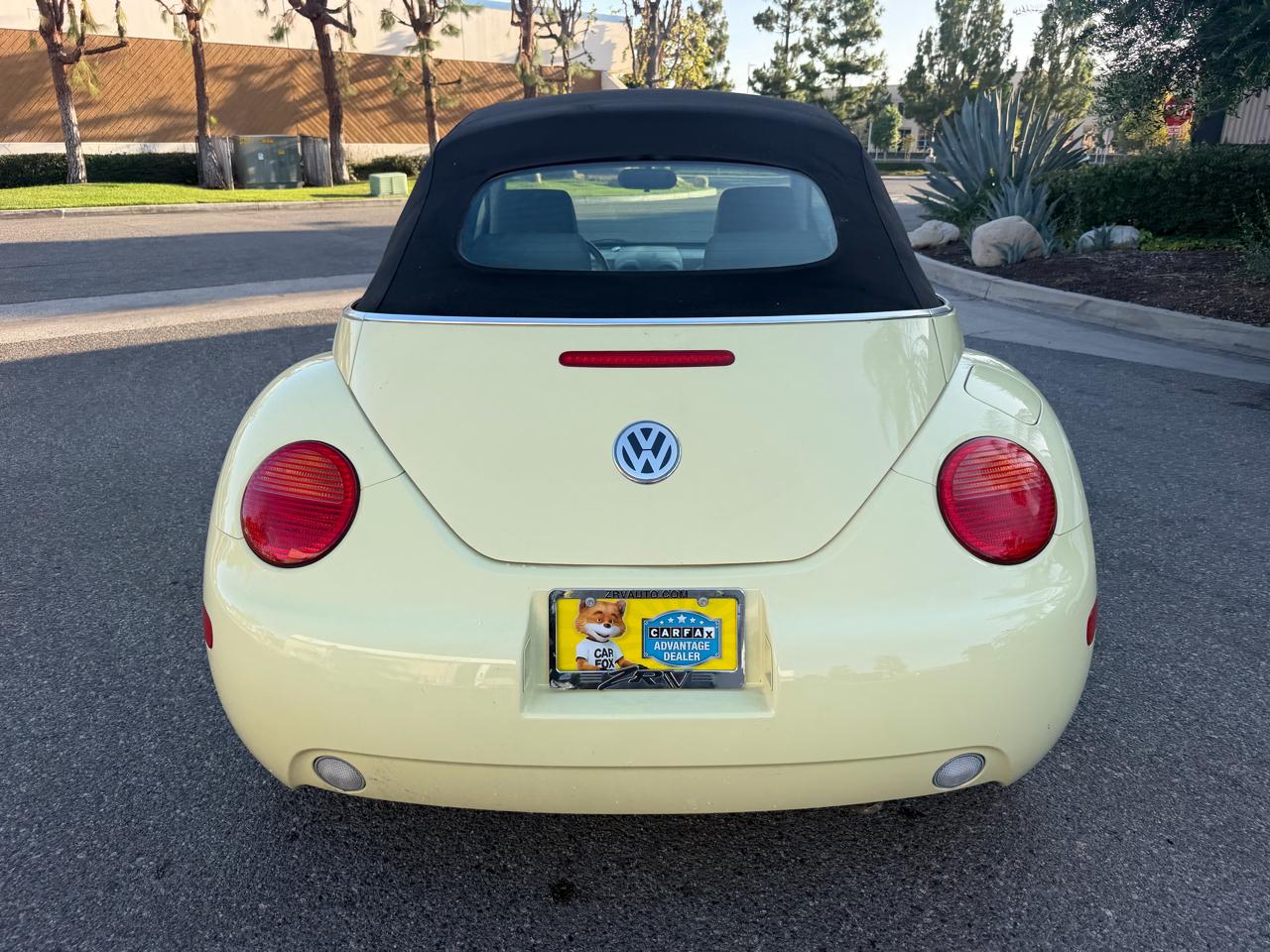 Volkswagen New Beetle GLS 2.0L Convertible 2004