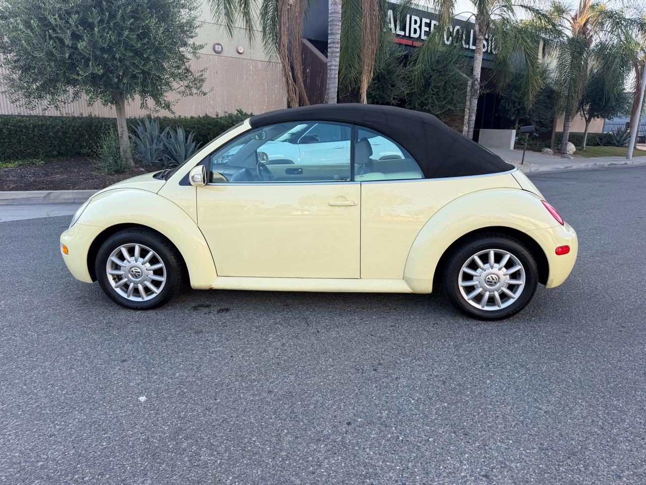 Volkswagen New Beetle GLS 2.0L Convertible 2004