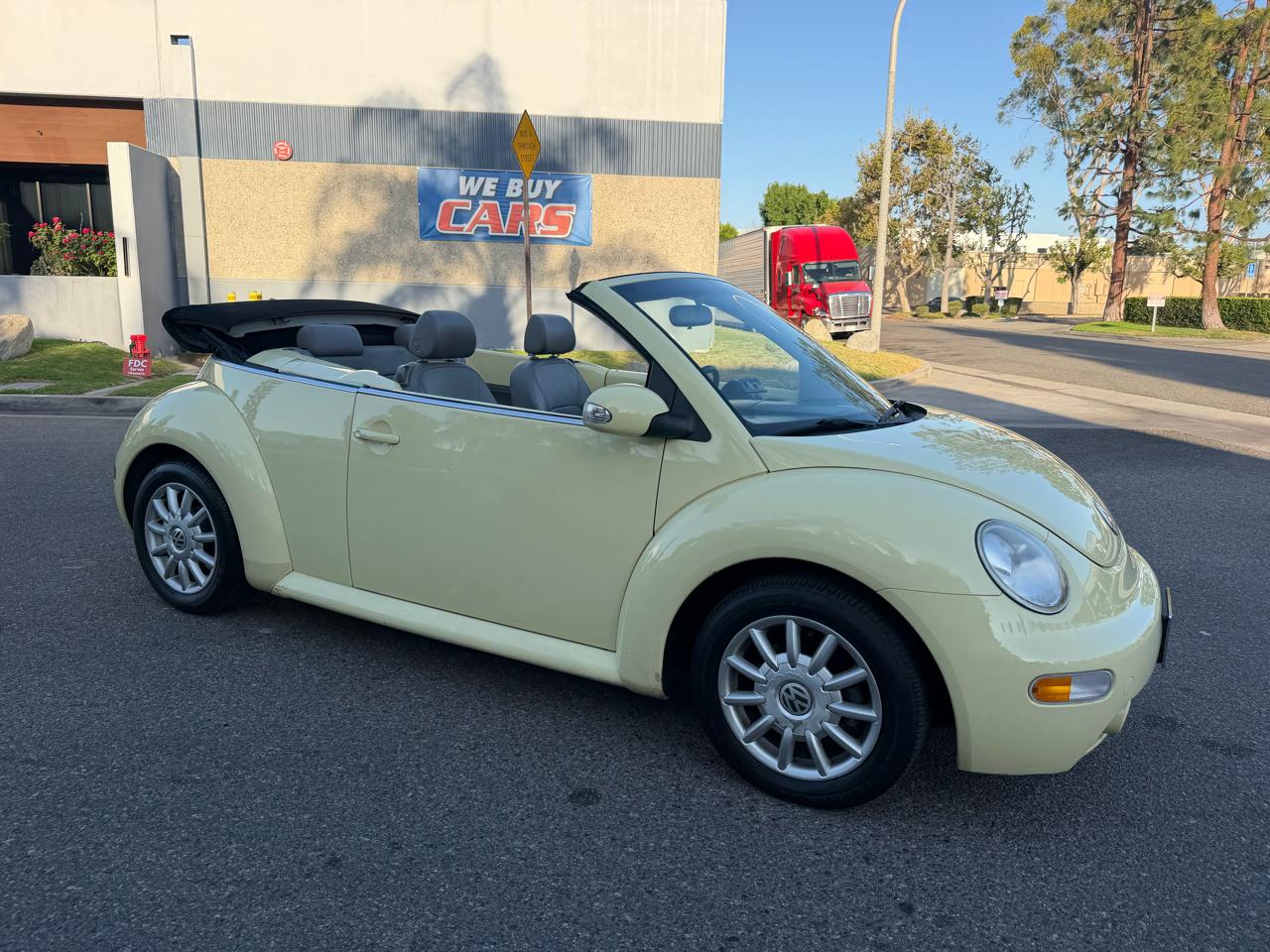 Volkswagen New Beetle GLS 2.0L Convertible 2004