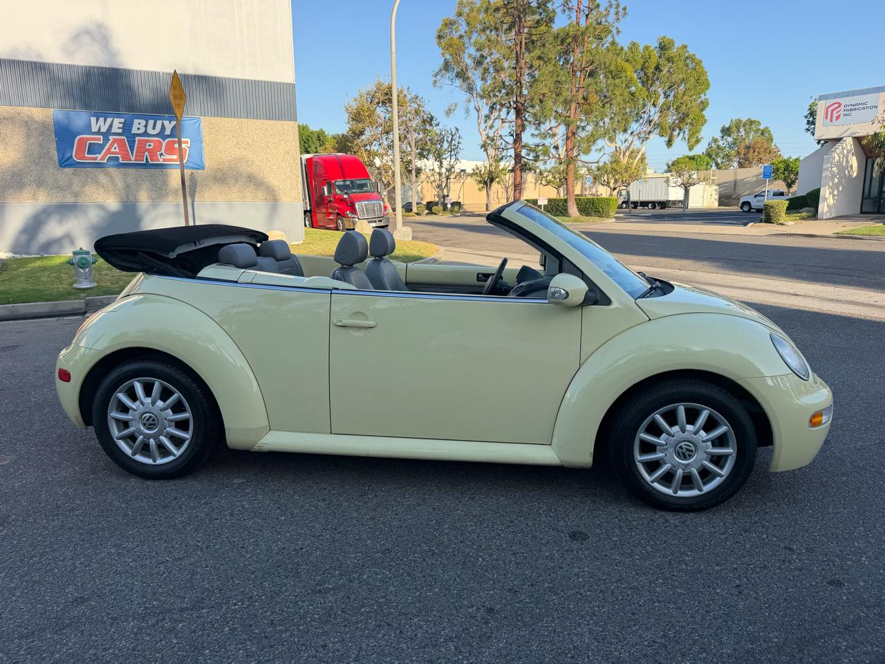 Volkswagen New Beetle GLS 2.0L Convertible 2004