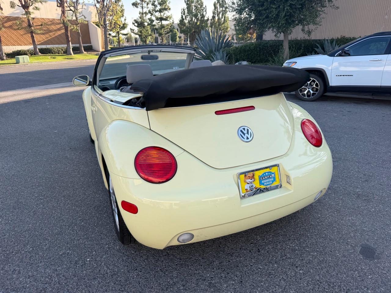 Volkswagen New Beetle GLS 2.0L Convertible 2004