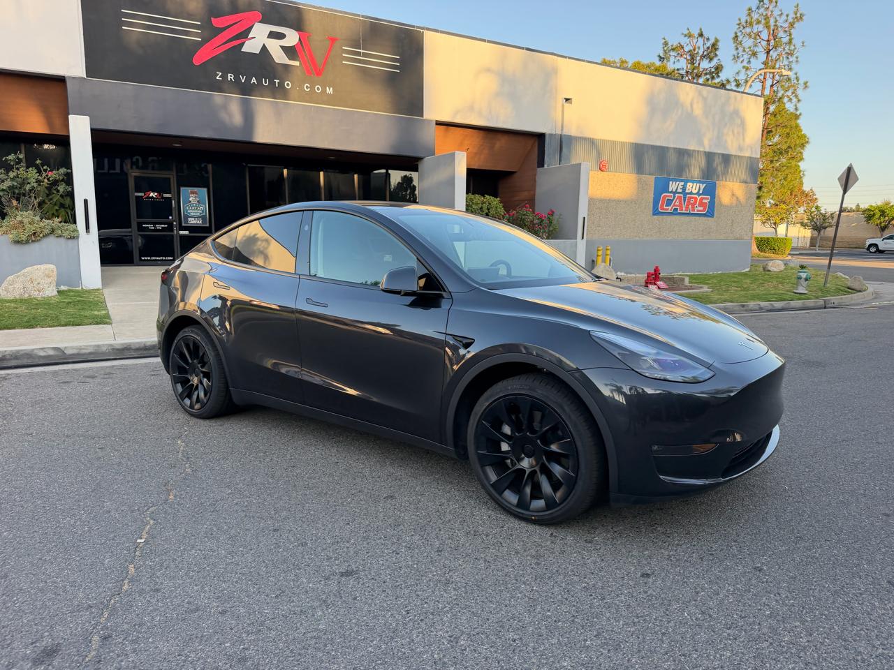 Tesla Model Y Long Range 2024