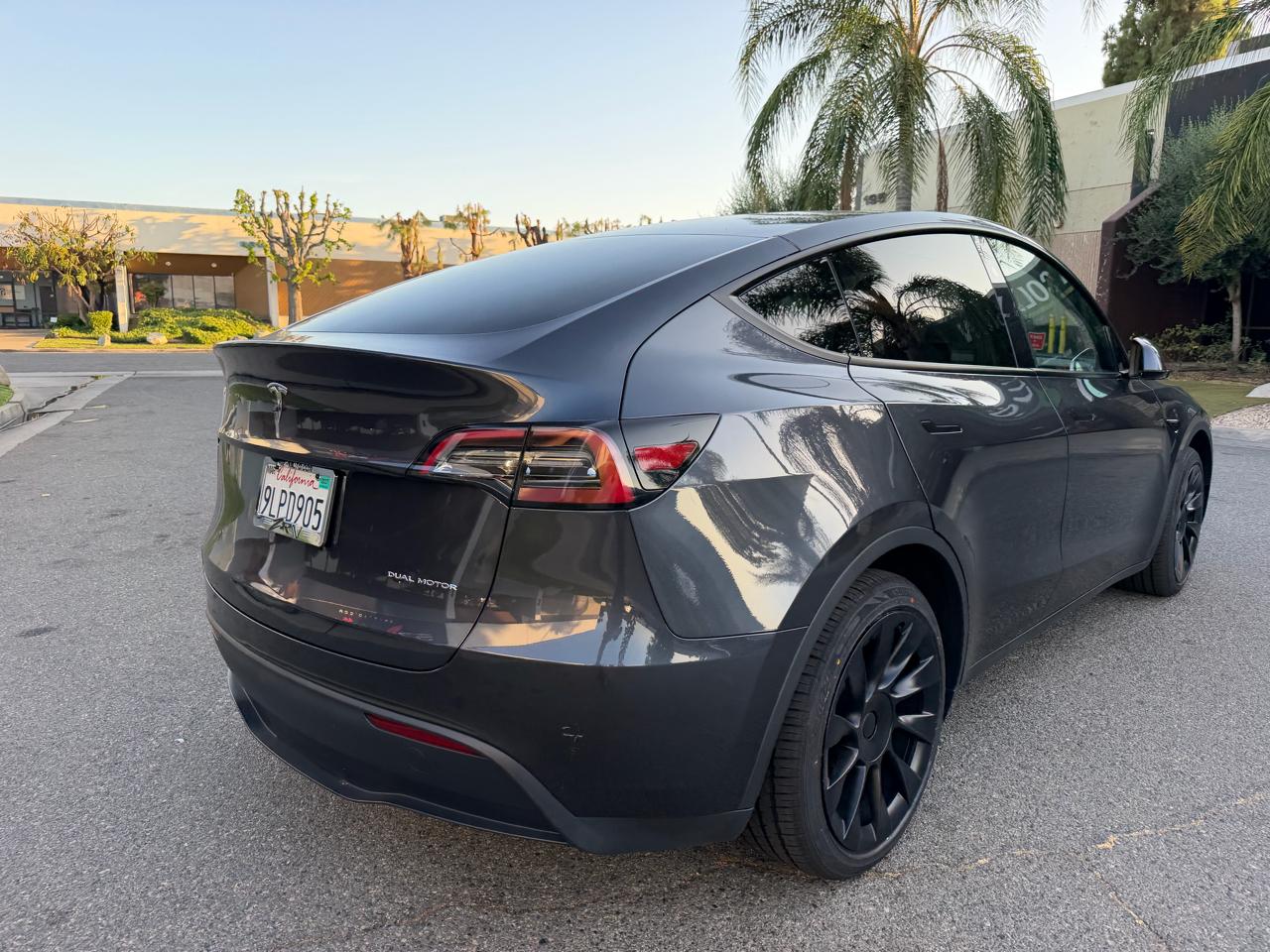 Tesla Model Y Long Range 2024