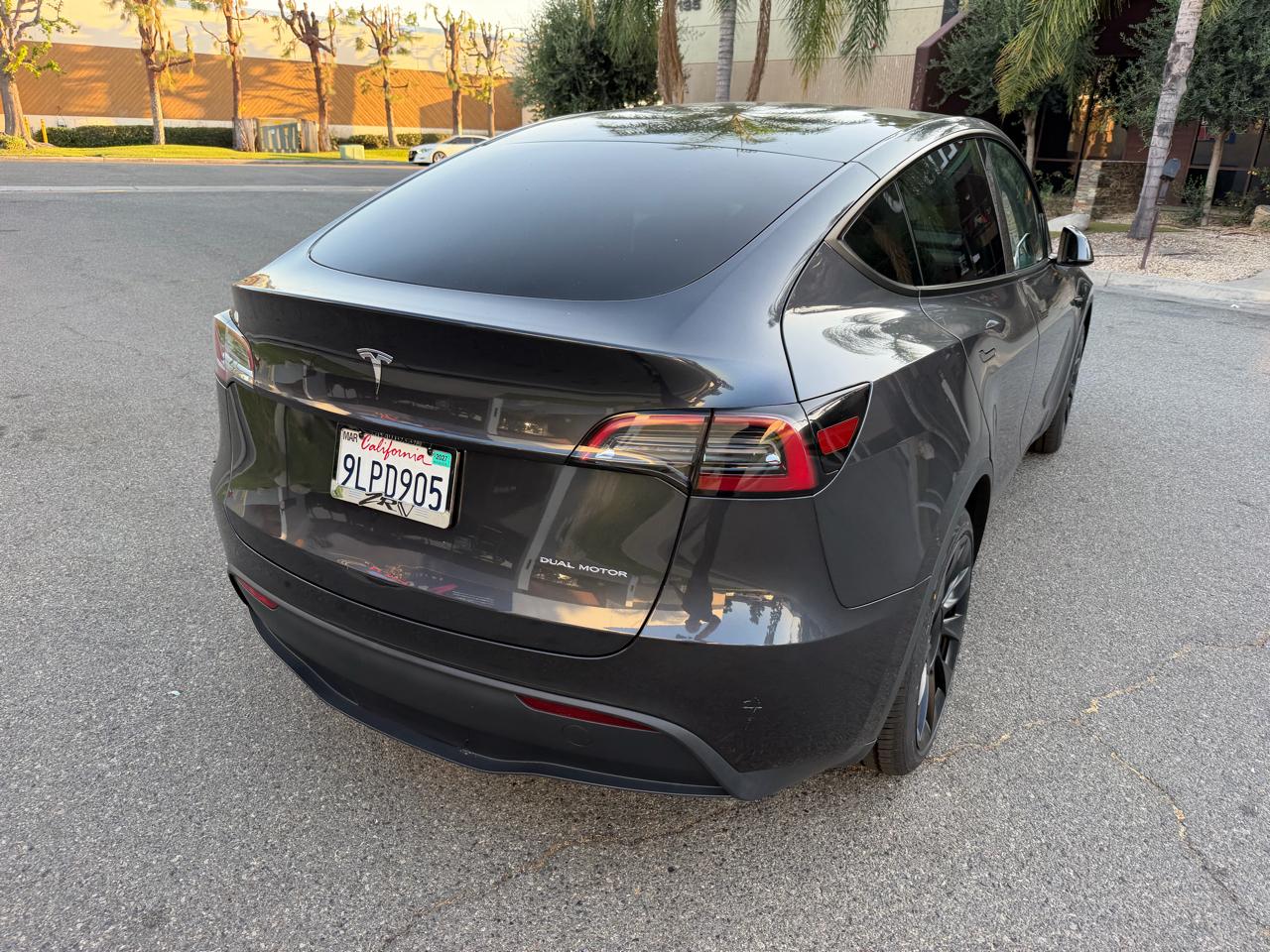 Tesla Model Y Long Range 2024