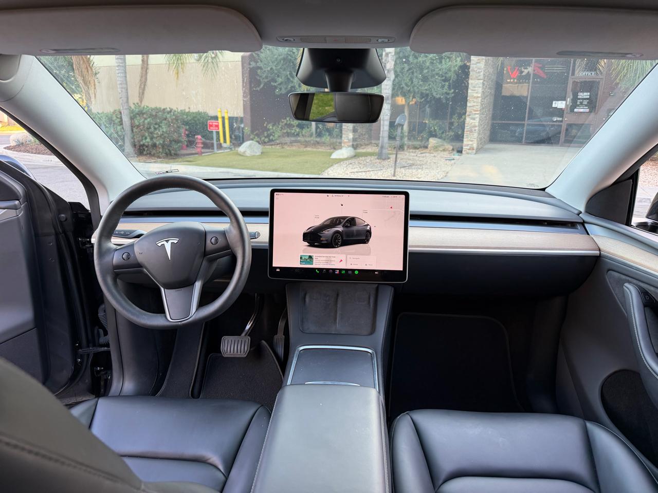 Tesla Model Y Long Range 2024