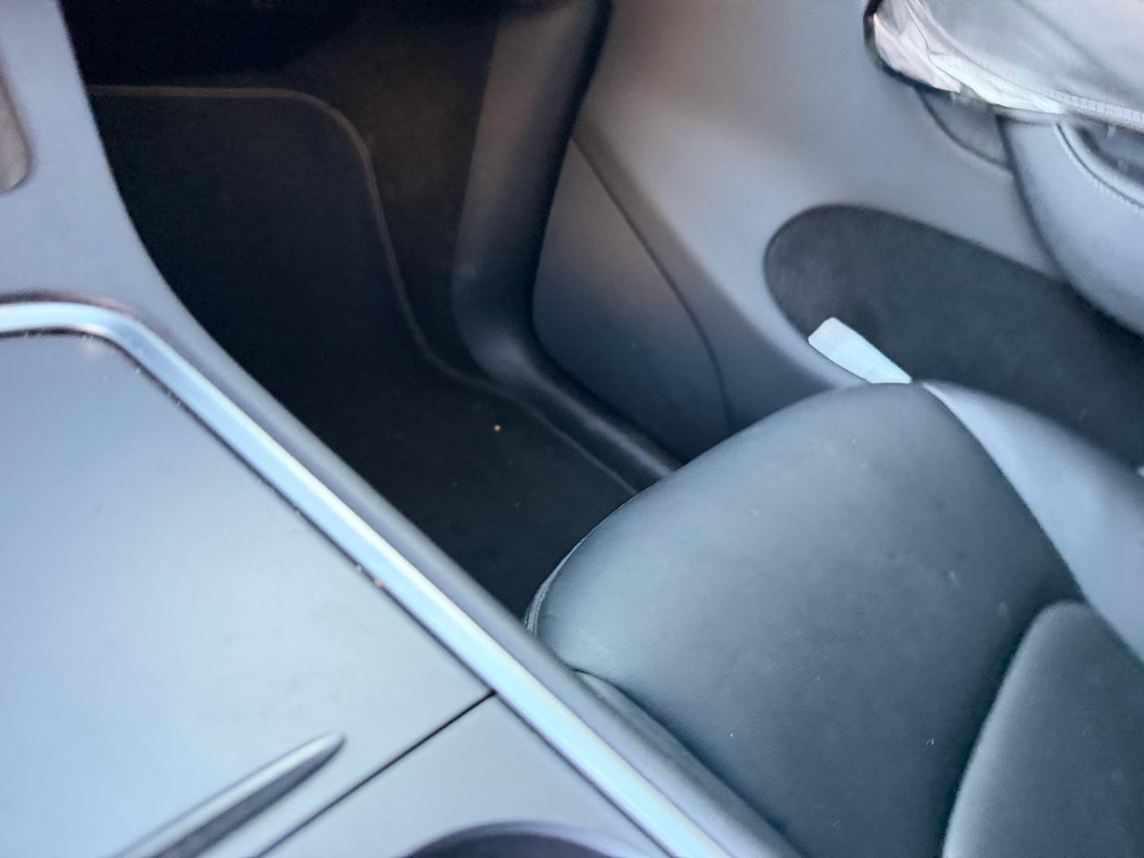 Tesla Model Y Long Range 2024