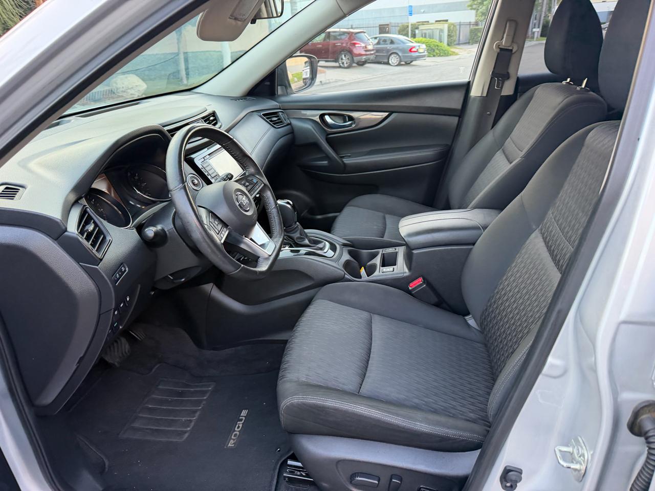 Nissan Rogue SV 2WD 2019