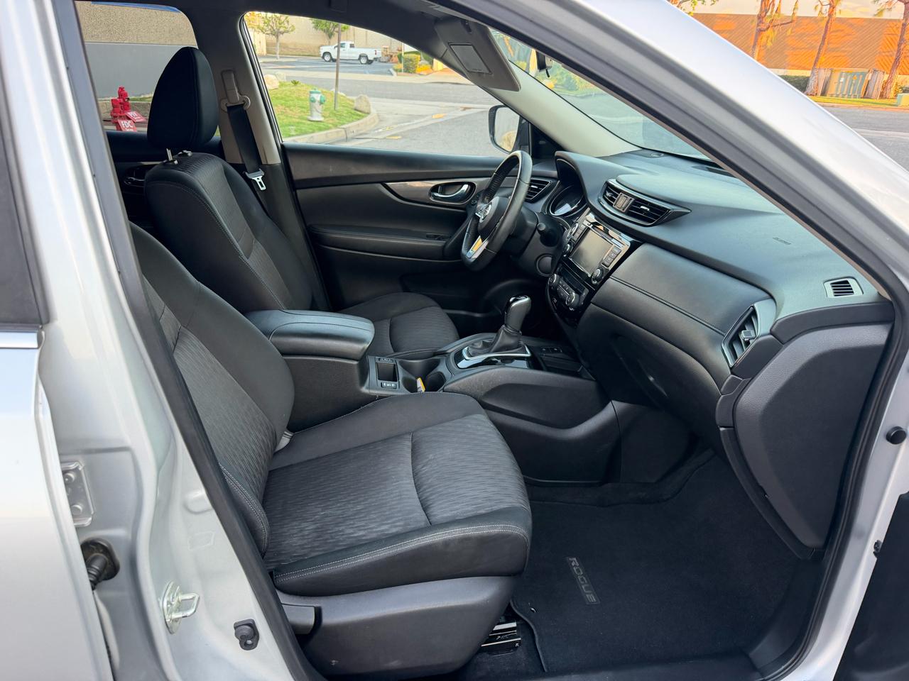 Nissan Rogue SV 2WD 2019