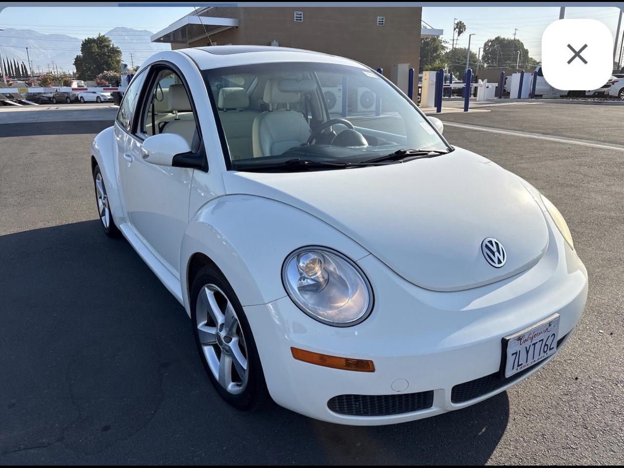 Volkswagen New Beetle Triple White 2008