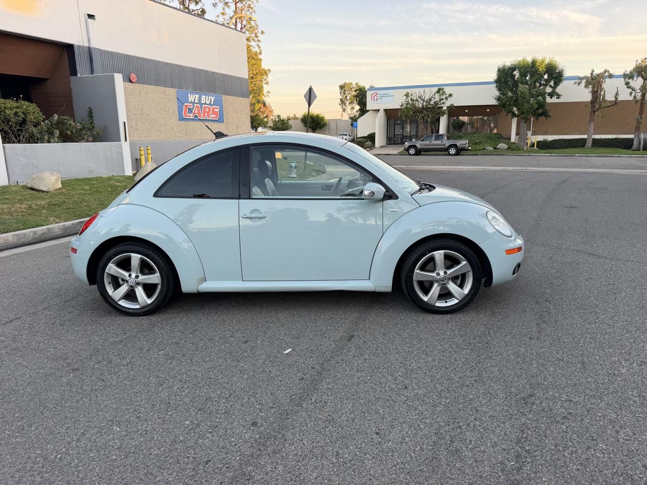 Volkswagen New Beetle 2.5L PZEV 2010