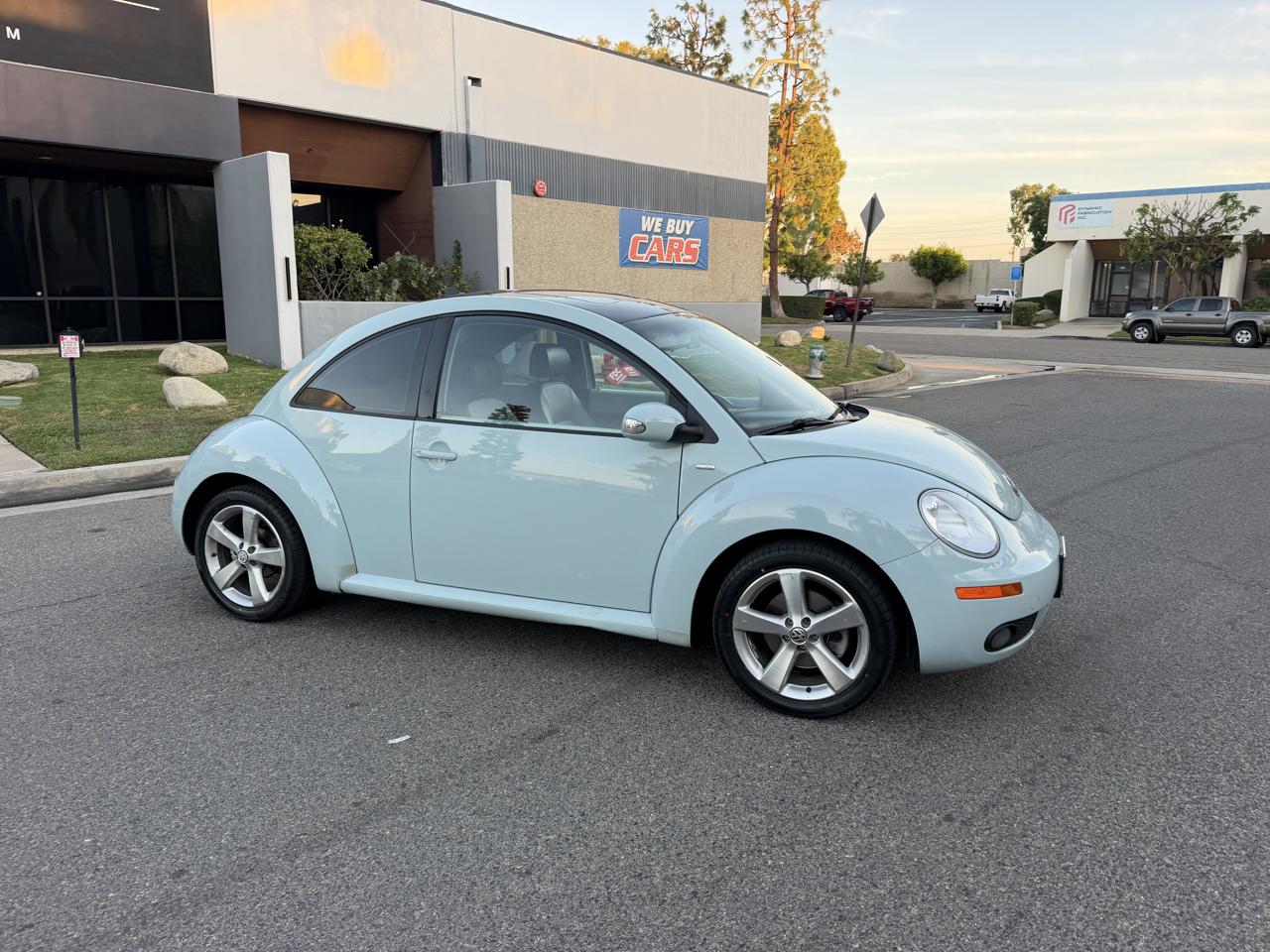 Volkswagen New Beetle 2.5L PZEV 2010