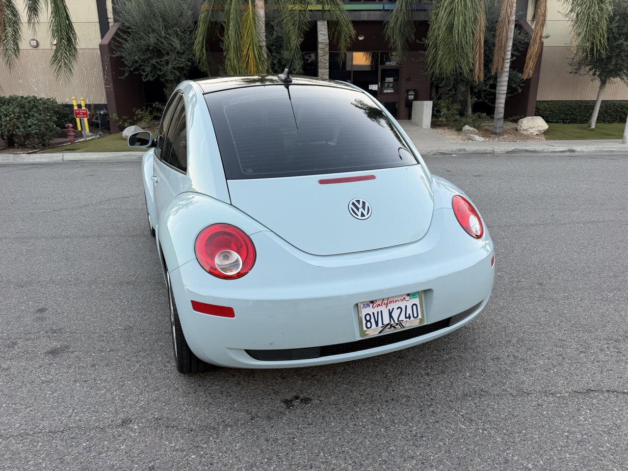 Volkswagen New Beetle 2.5L PZEV 2010