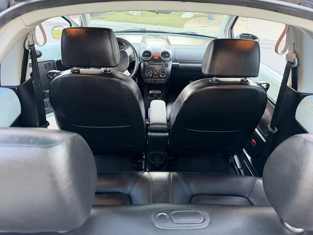 Volkswagen New Beetle 2.5L PZEV 2010