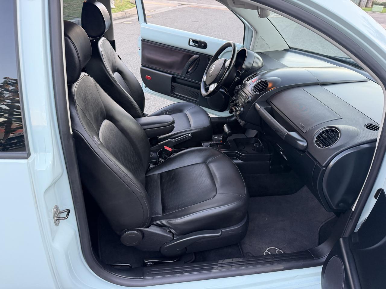 Volkswagen New Beetle 2.5L PZEV 2010