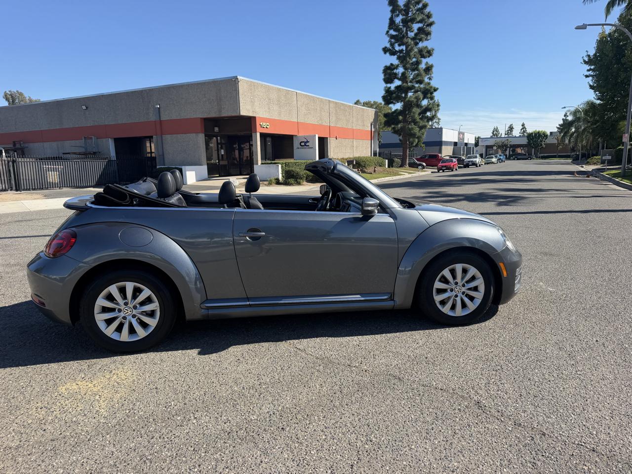 Volkswagen Beetle 2.0T SE Convertible 2018