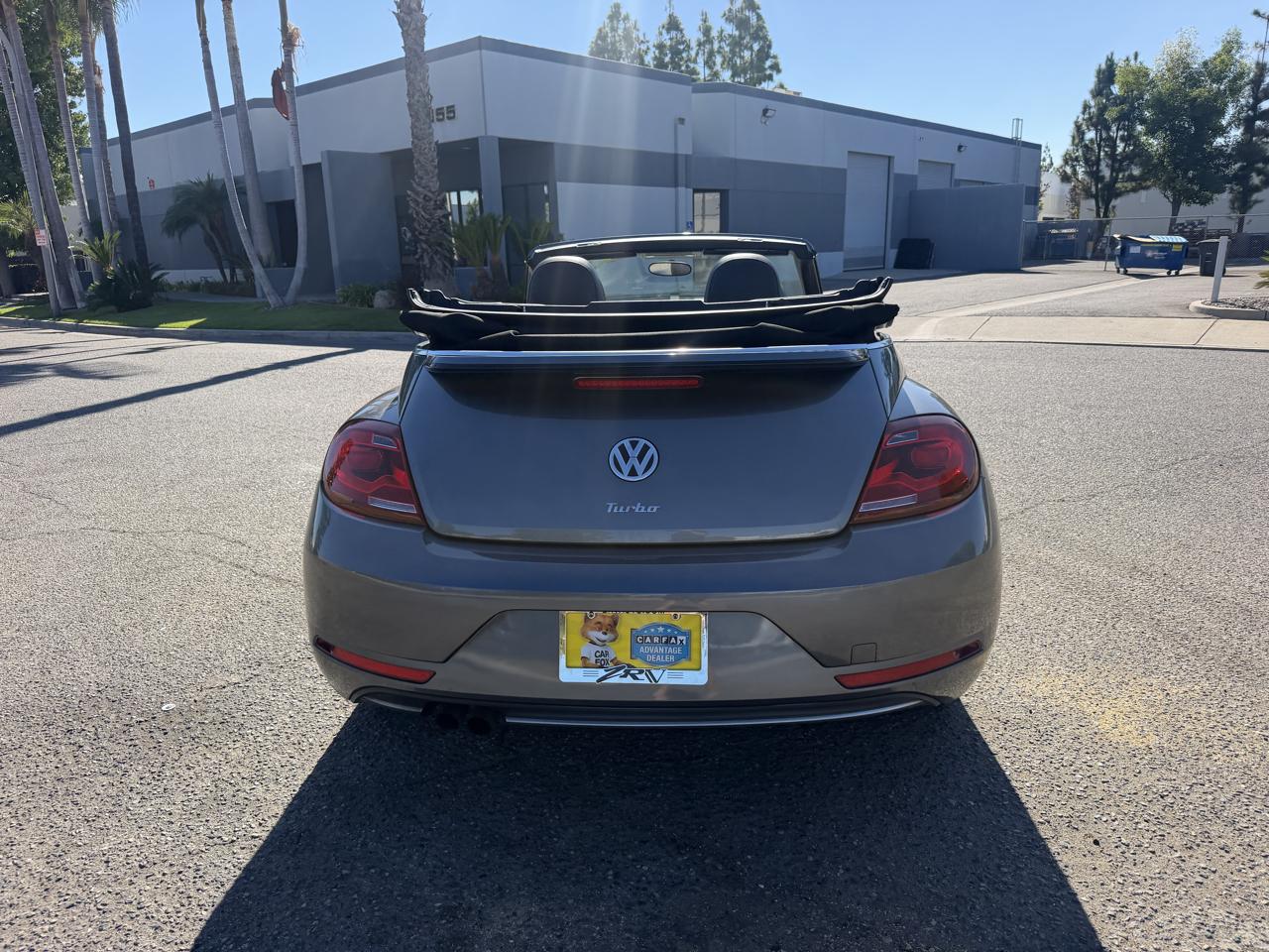 Volkswagen Beetle 2.0T SE Convertible 2018