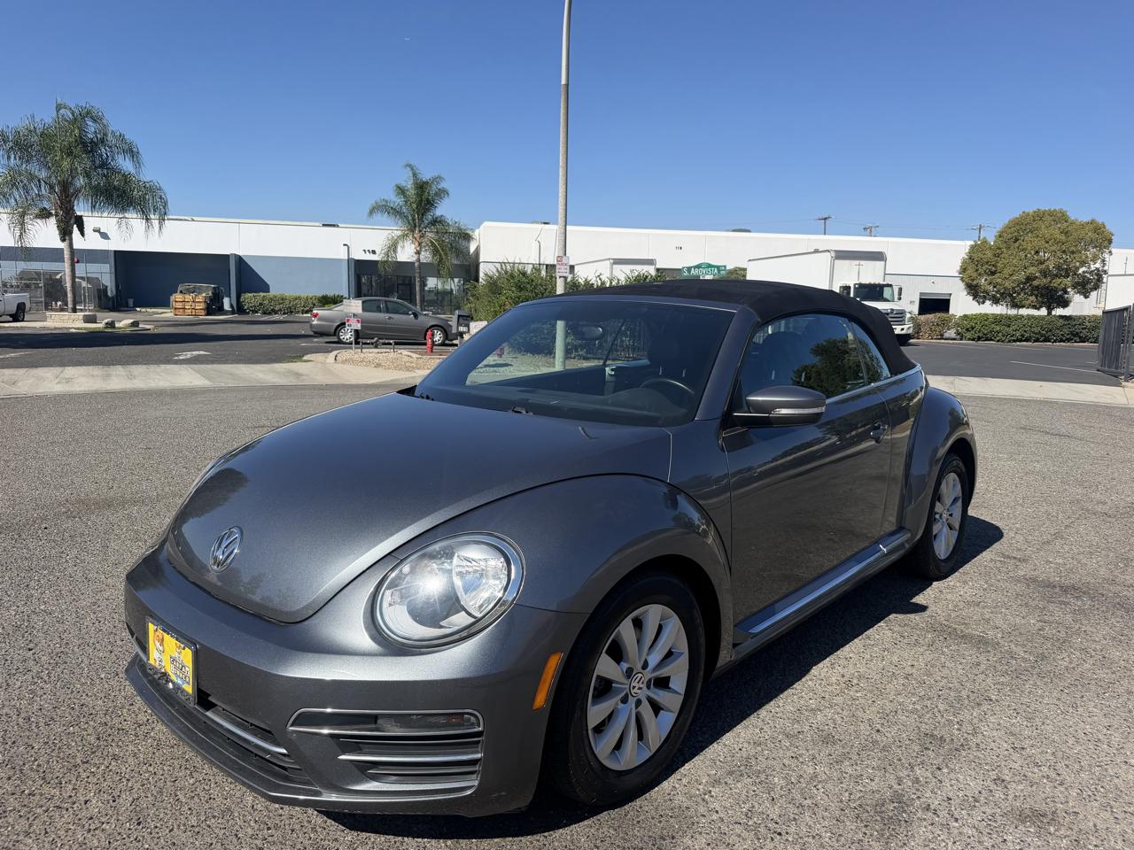 Volkswagen Beetle 2.0T SE Convertible 2018
