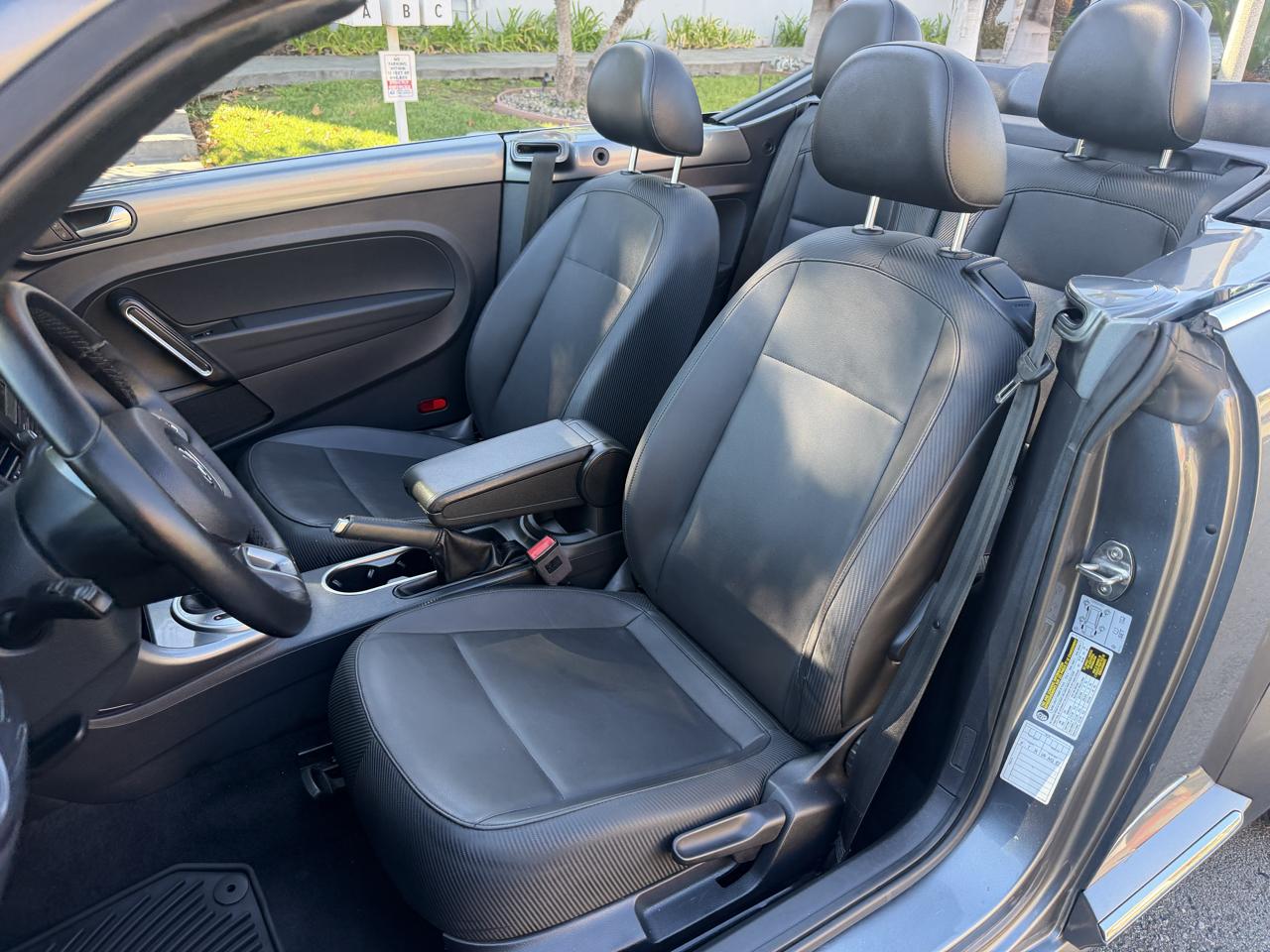Volkswagen Beetle 2.0T SE Convertible 2018
