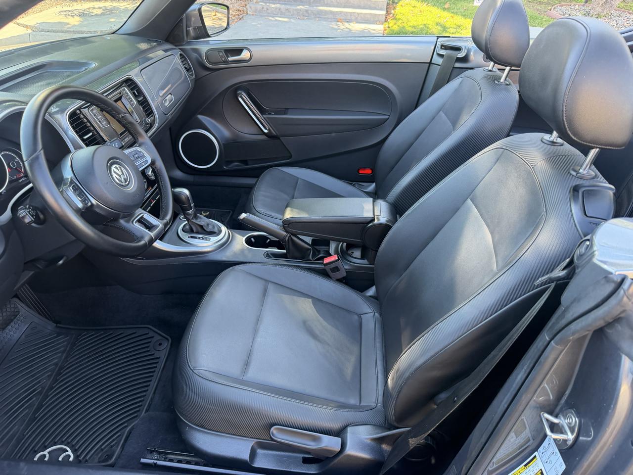 Volkswagen Beetle 2.0T SE Convertible 2018