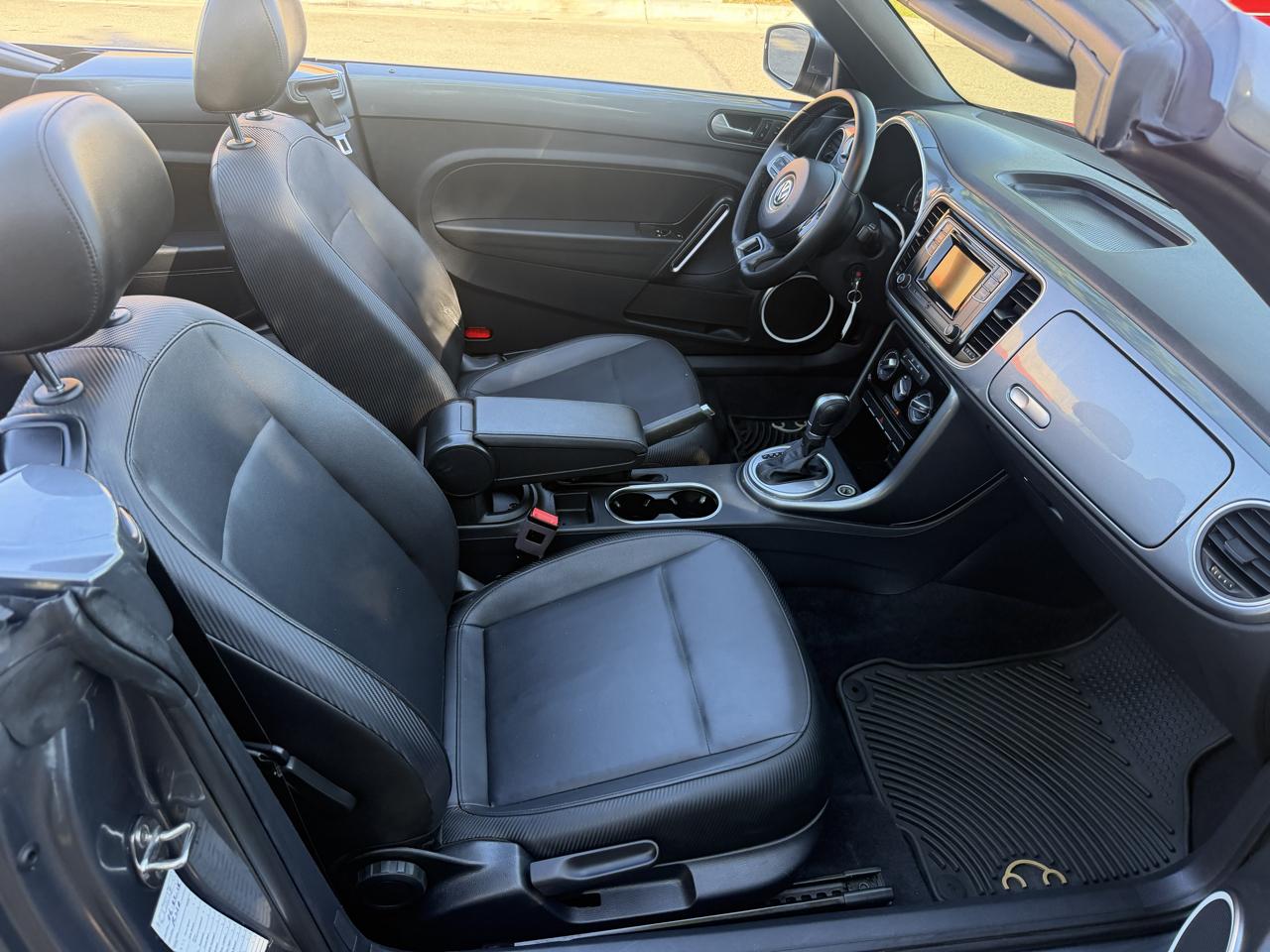 Volkswagen Beetle 2.0T SE Convertible 2018